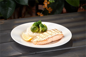 Семга запеченная под сливочным сыром 00401